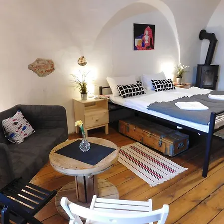 Luneta Warszawska بيت شباب