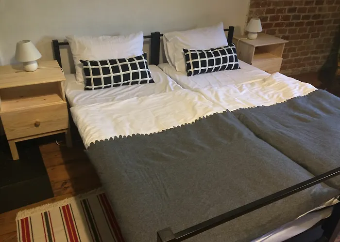 Luneta Warszawska بيت شباب