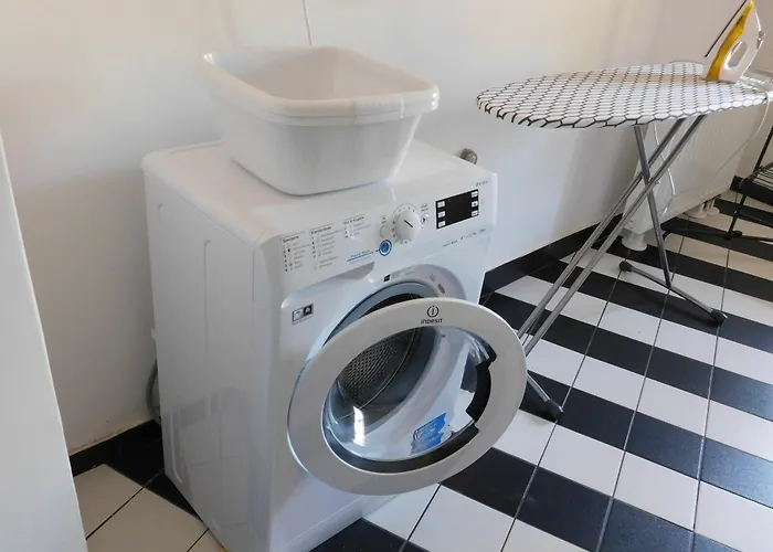 Luneta Warszawska بيت شباب *