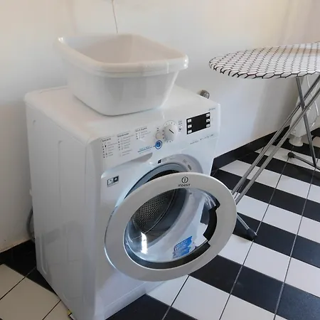 Luneta Warszawska אכסניה *